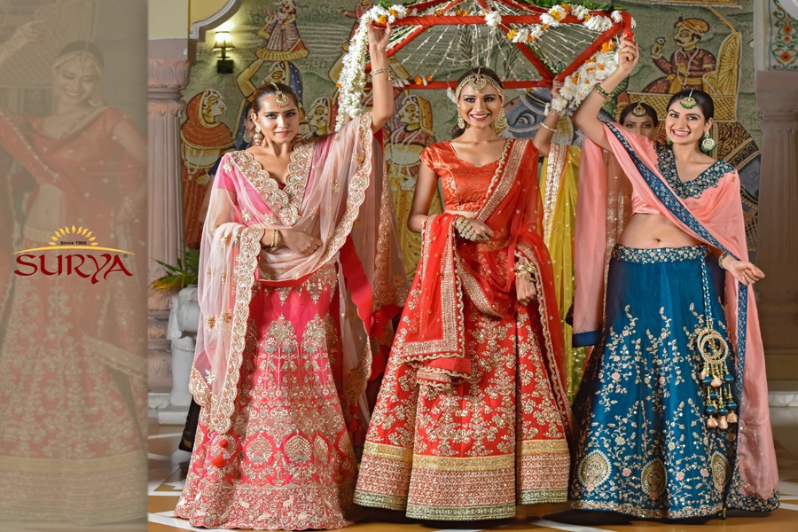 10 Best Stores In Chandni Chowk For Bridal Lehenga Shopping | Bridal lehenga  shopping, Bridal lehenga, Indian bridal wear